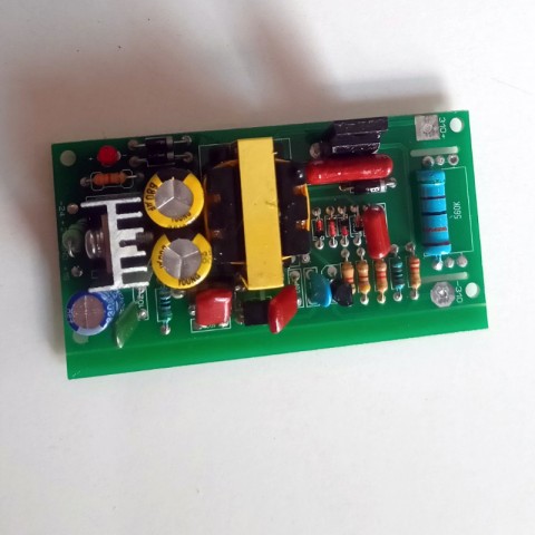 bo nguồn 24v  + - 15